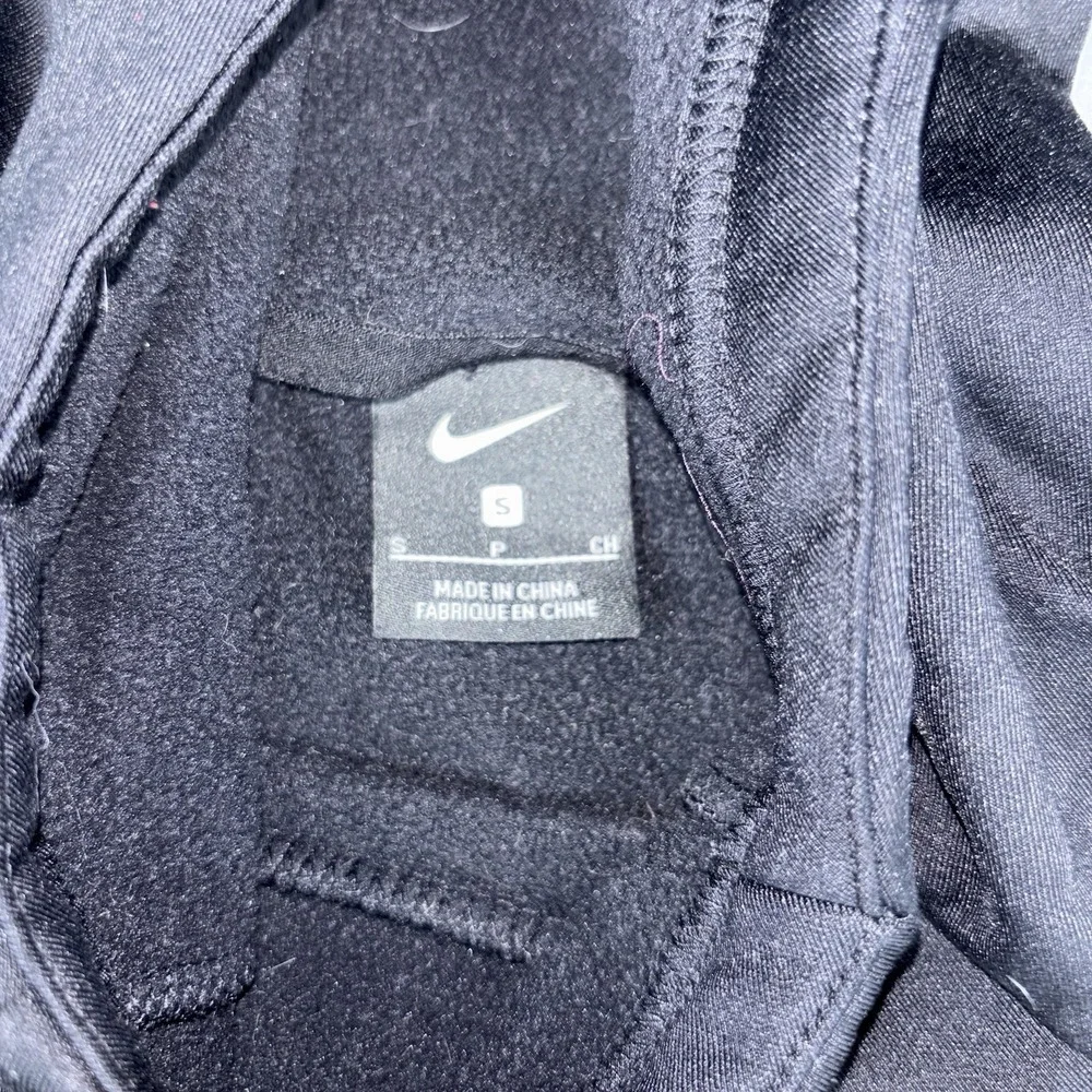 Nike Hoodie Mens Small Black Fleece Lined Pullover Gym Athletic Swoosh Logo EUC
